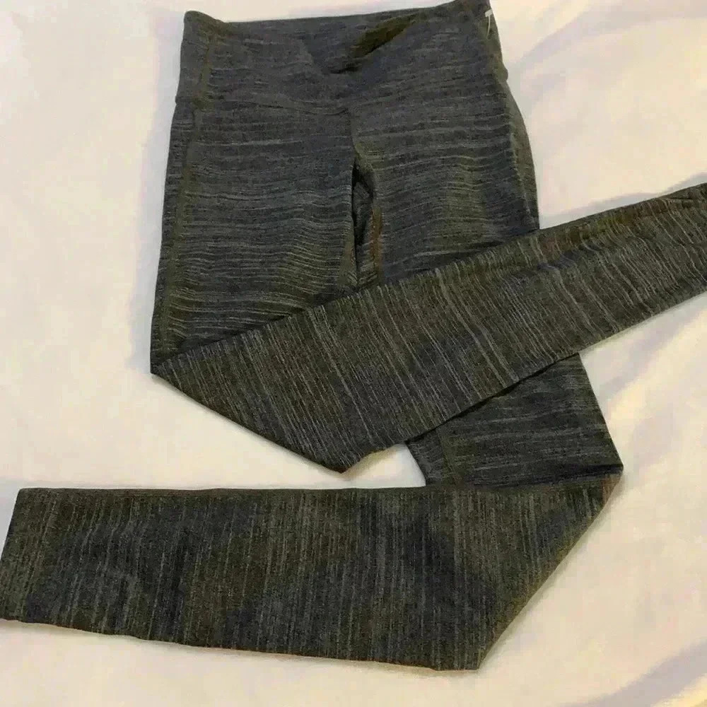 Athleta - Picture 1 of 2